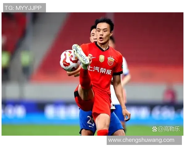 最新足球明星是否已经抵达上海引发球迷热议