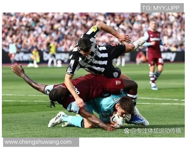 足球明星精彩瞬间回顾与推荐短片合集，感受他们的魅力与激情